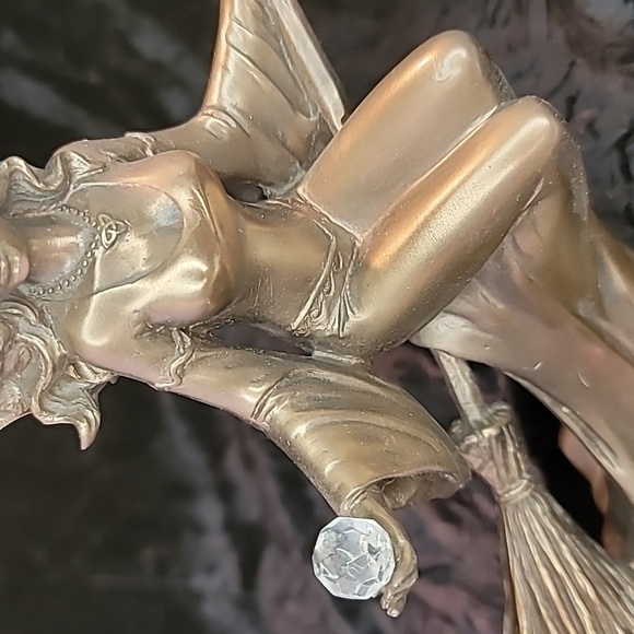 0243. SEXY Witch 🧙‍♂️ On a Broom w/ Crystal 🔮 Ball 💖 - Picture 5 of 15